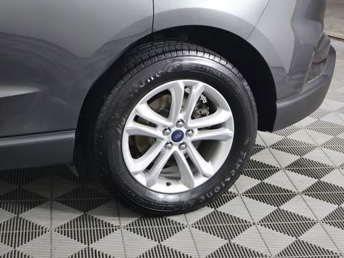 Used 2019 Ford Edge SEL w/ Equipment Group 201A image 50