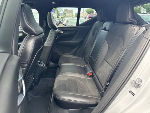 Used 2020 Volvo XC40 T5 R-Design w/ Protection Package AWD/4WD image 14