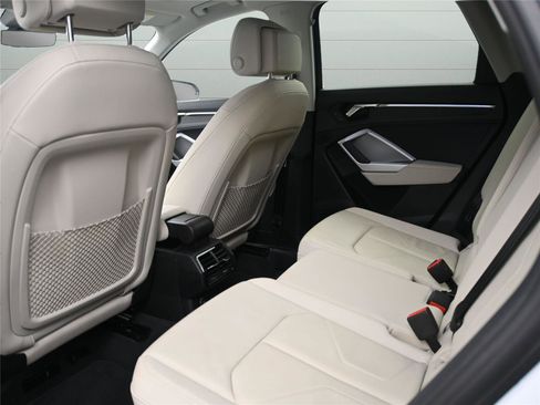 Used 2022 Audi Q3 2.0T Premium Plus w/ Premium Plus Package image 10