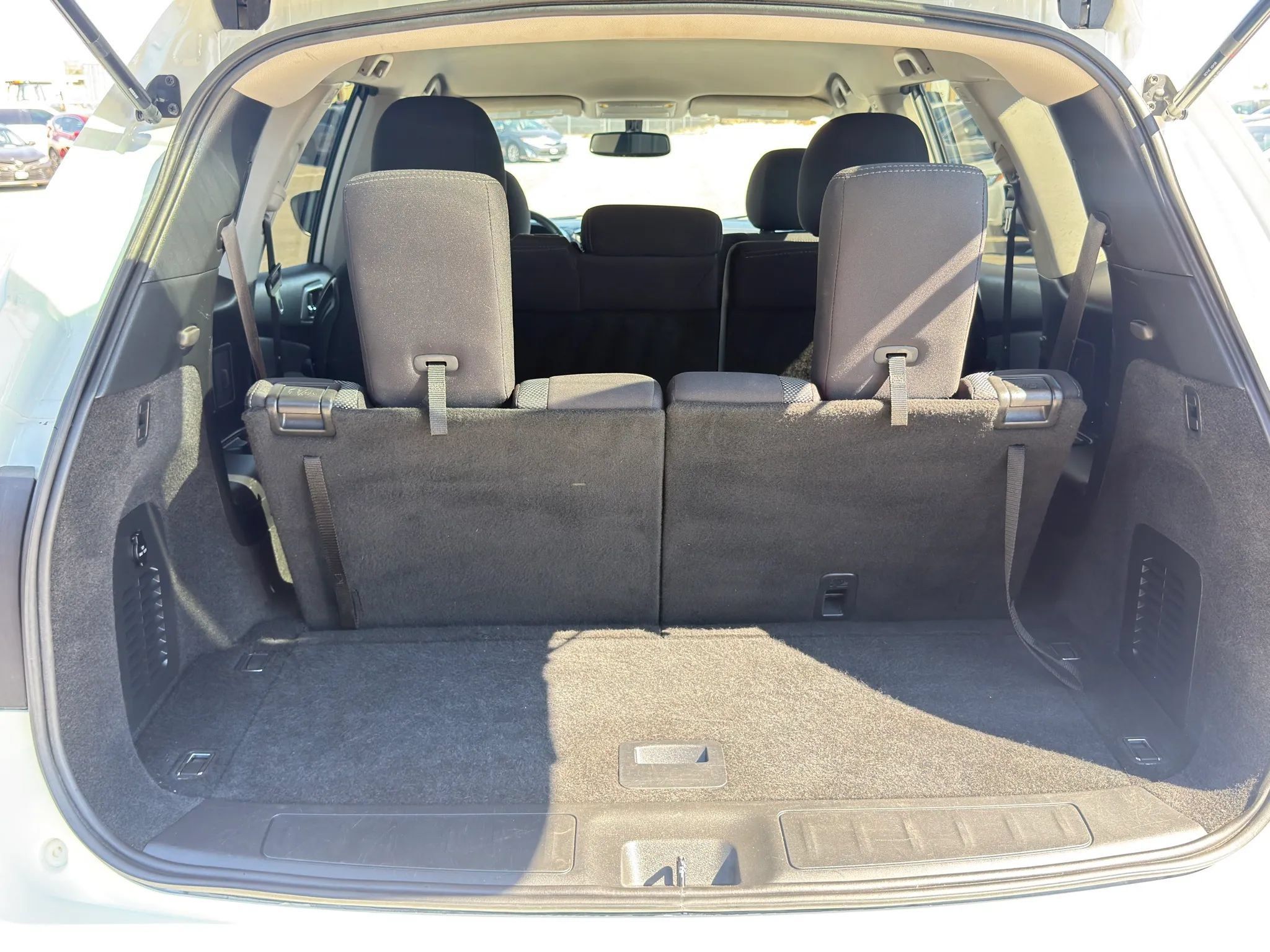 Used 2020 Nissan Pathfinder SV AWD/4WD image 13