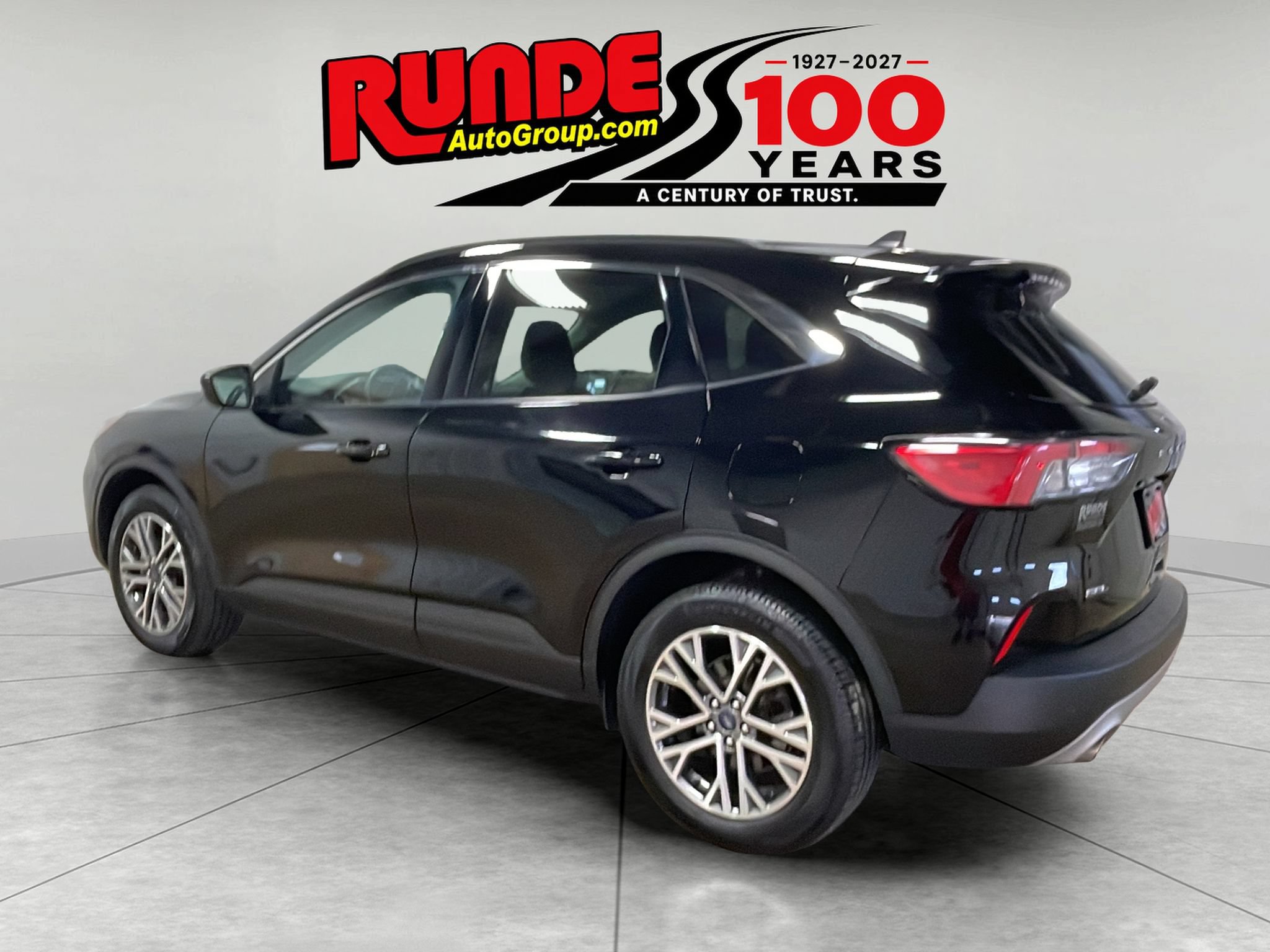 Used 2021 Ford Escape SEL AWD/4WD image 3