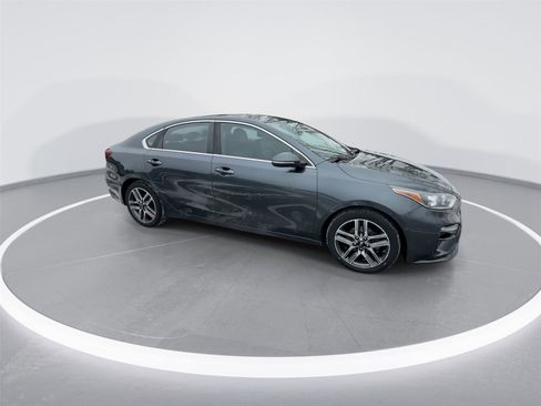 Used 2019 Kia Forte EX image 9