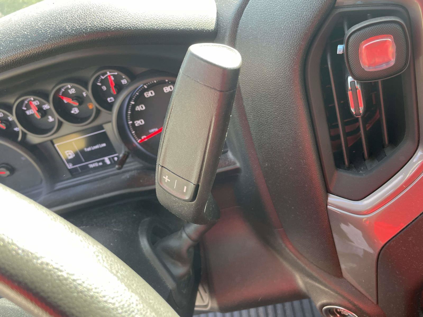 Used 2023 Chevrolet Silverado 1500 Custom RWD image 27