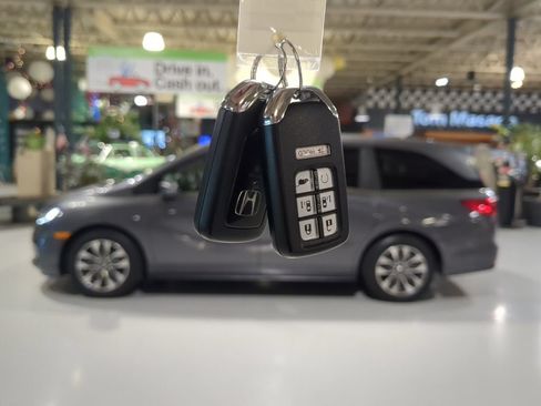 Used 2023 Honda Odyssey EX-L image 10