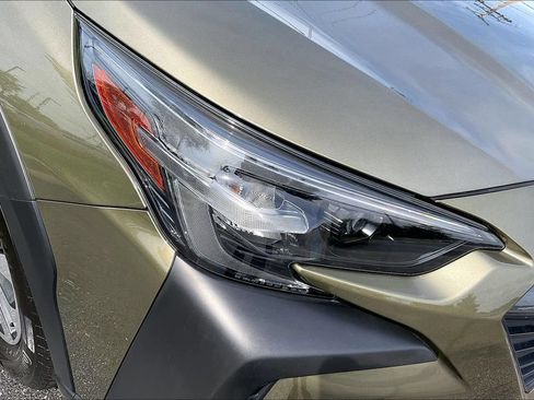 Used 2024 Subaru Outback Premium AWD/4WD image 32