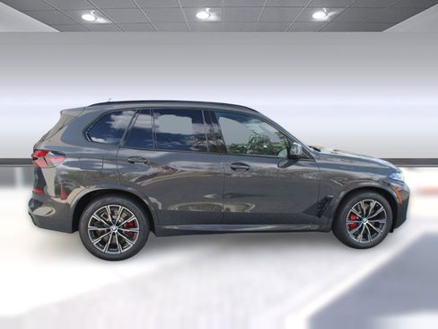 New 2026 BMW X5 xDrive50e image 8