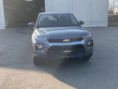 Used 2022 Chevrolet TrailBlazer LS image 3