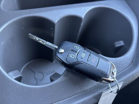 Used 2023 Ford Transit 350 XLT image 26