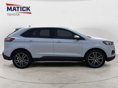 Used 2019 Ford Edge Titanium w/ Cold Weather Package AWD/4WD image 8