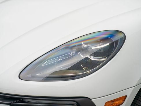 New 2026 Porsche Macan S AWD/4WD image 30