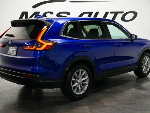 Used 2023 Honda CR-V EX image 4