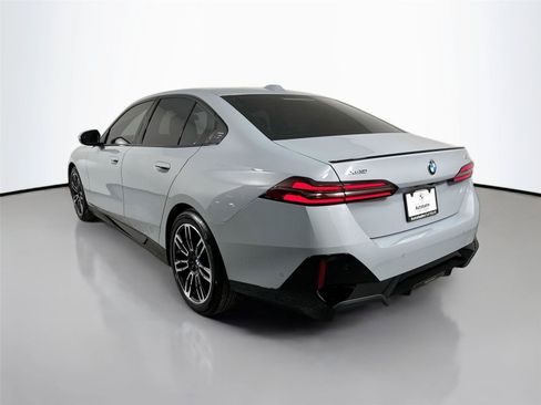 New 2026 BMW 530i xDrive w/ M Sport Package AWD/4WD image 14