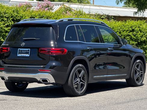New 2026 Mercedes-Benz GLB 250 image 3