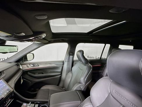 New 2025 Jeep Grand Cherokee L Overland image 22