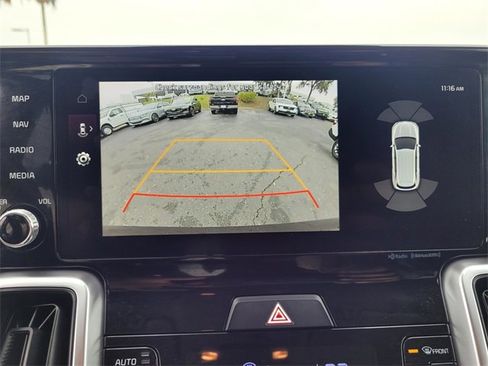 Used 2023 Kia Sorento EX image 17