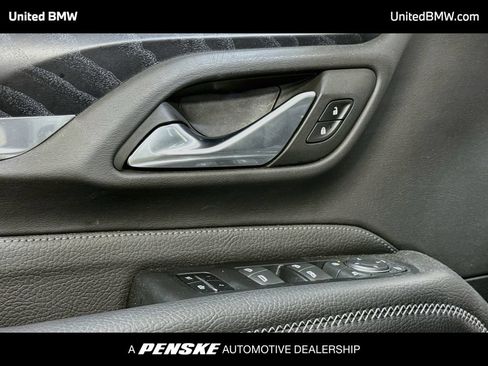 Used 2021 GMC Yukon Denali AWD/4WD image 3
