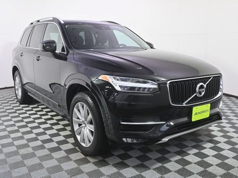 Used 2018 Volvo XC90 T5 Momentum w/ Convenience Package AWD/4WD image 9