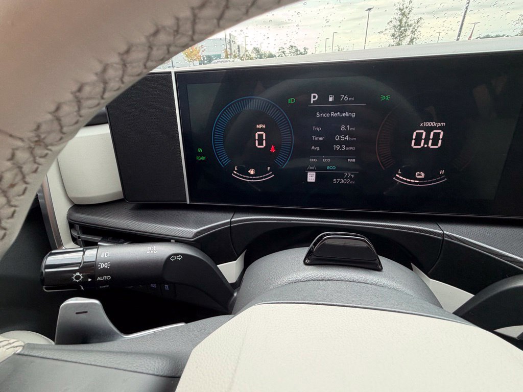Used 2024 Hyundai Santa Fe SEL FWD image 44