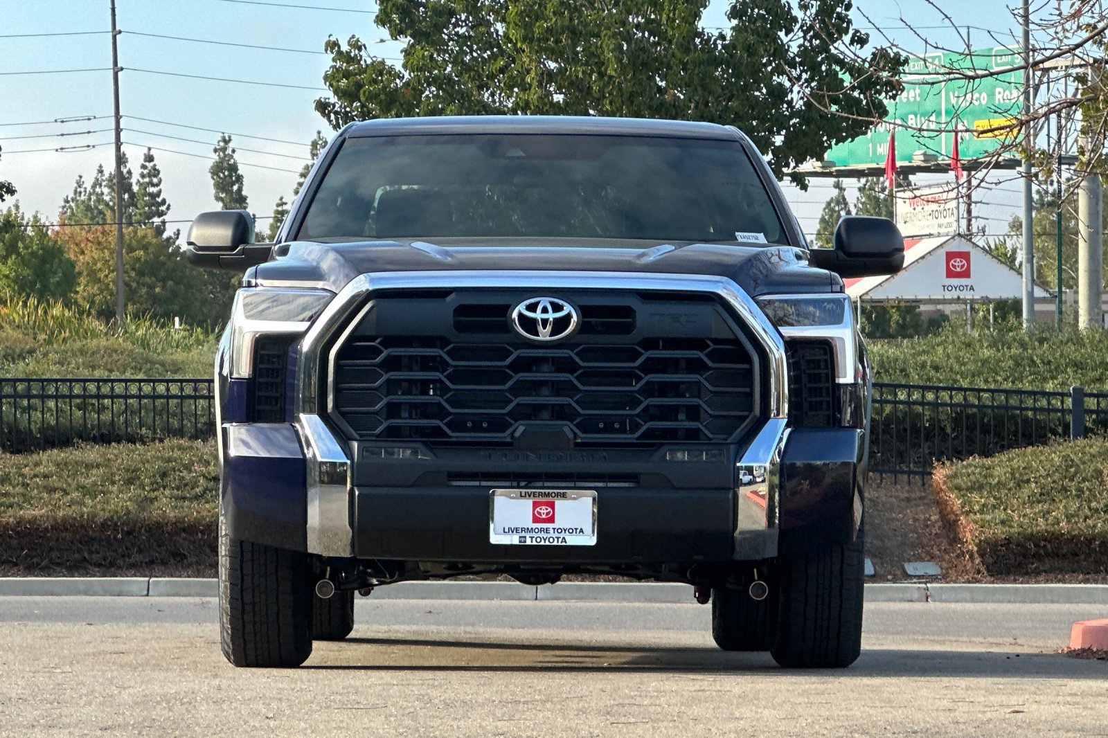 New 2026 Toyota Tundra SR5 w/ TRD Off-Road Package AWD/4WD image 8