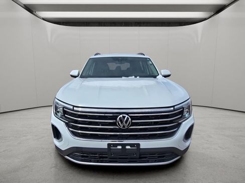 Used 2025 Volkswagen Atlas SE image 8