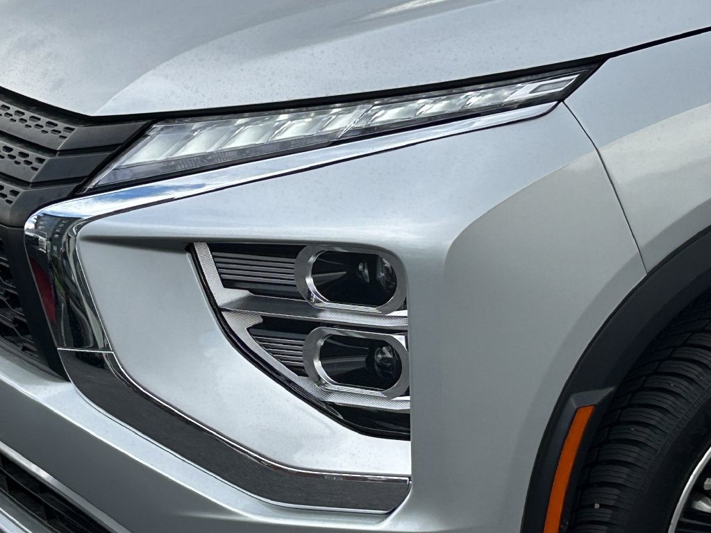 Used 2023 Mitsubishi Eclipse Cross AWD image 12