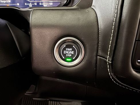 Certified 2024 GMC Yukon Denali Ultimate image 25