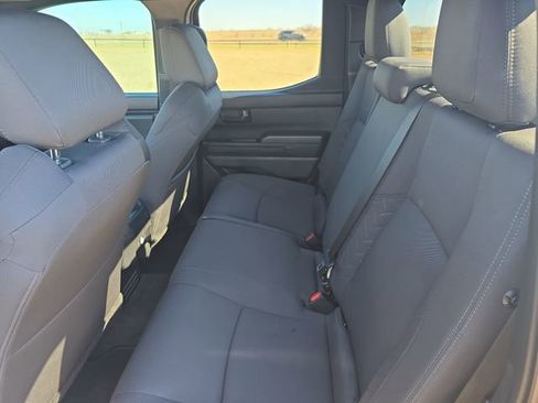 Used 2025 Toyota Tacoma SR5 AWD/4WD image 13