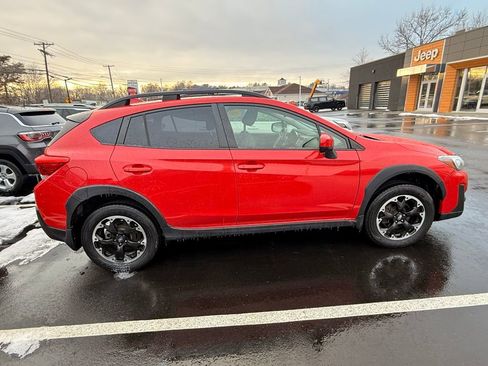 Used 2021 Subaru Crosstrek 2.0i Premium w/ Moonroof Package image 8
