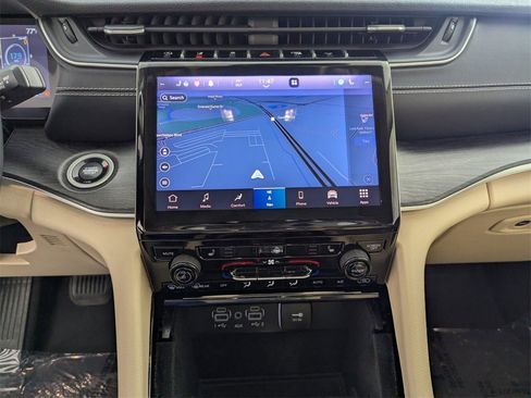 Certified 2021 Jeep Grand Cherokee L Limited image 26