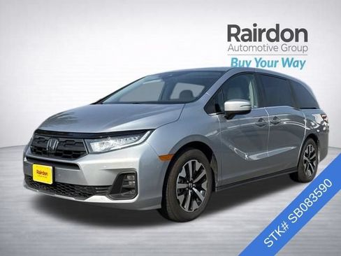 Used 2025 Honda Odyssey EX-L image 3