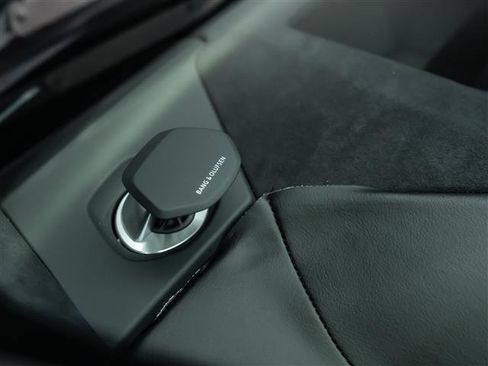 Used 2019 Lamborghini Urus image 33