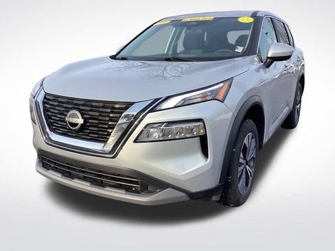 Used 2023 Nissan Rogue SV image 5