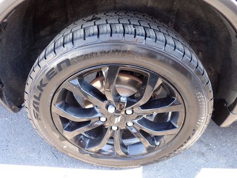 Used 2020 Dodge Durango GT AWD/4WD image 11