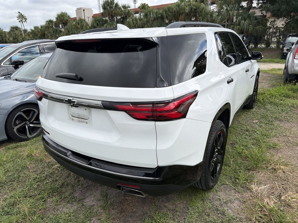 Used 2023 Chevrolet Traverse Premier w/ Redline Edition FWD image 10