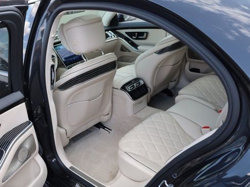 Used 2022 Mercedes-Benz S 580 4MATIC Sedan image 38