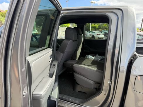 New 2026 Nissan Frontier SV image 9