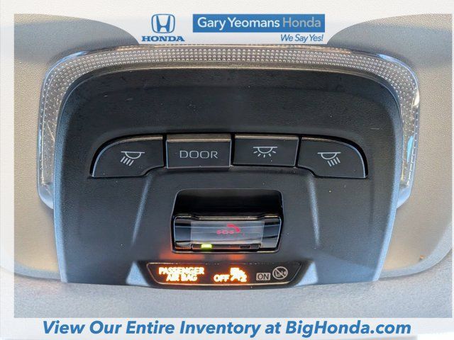 Used 2023 Toyota Corolla Cross LE AWD/4WD image 30