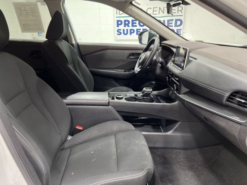 Used 2023 Nissan Rogue S AWD/4WD image 23