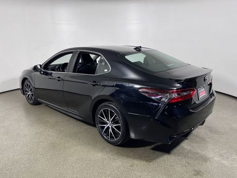 Certified 2023 Toyota Camry SE image 5