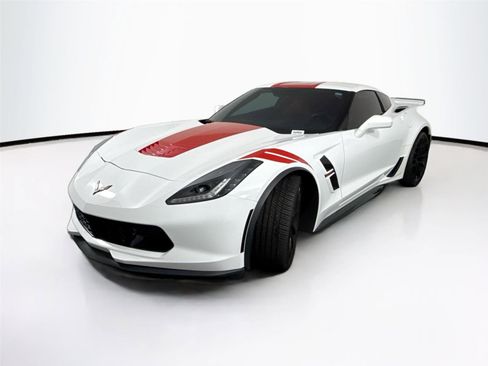 Used 2018 Chevrolet Corvette Grand Sport RWD image 2