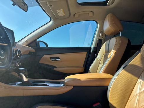 Used 2023 Nissan Sentra SV w/ SV Premium Package FWD image 36