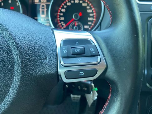Used 2014 Volkswagen GTI Driver's Edition FWD image 21
