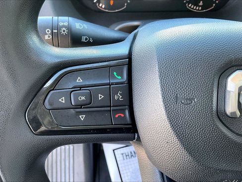 Used 2023 RAM ProMaster 2500 FWD image 10