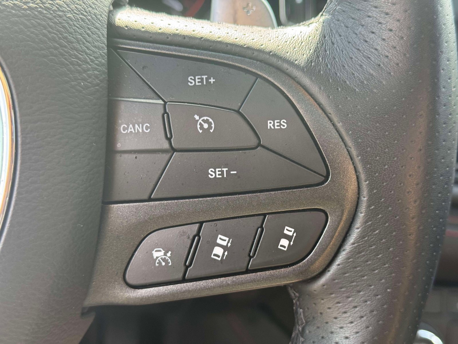 Used 2025 Dodge Durango R/T AWD/4WD image 22