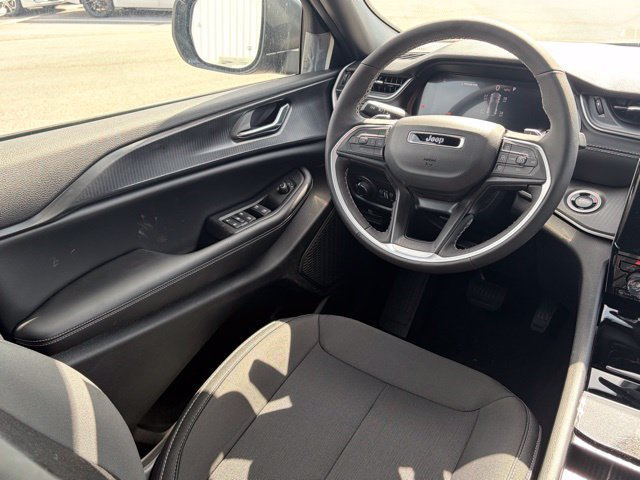 New 2026 Jeep Grand Cherokee Laredo X AWD/4WD image 30