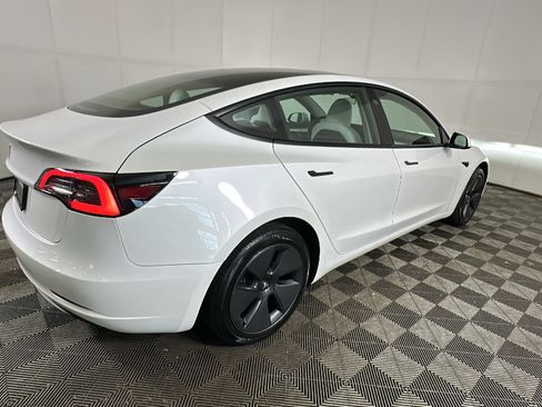 Used 2023 Tesla Model 3 Standard Range RWD image 2