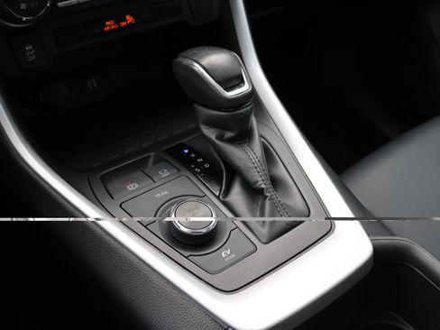 Certified 2024 Toyota RAV4 XLE Premium AWD/4WD image 36