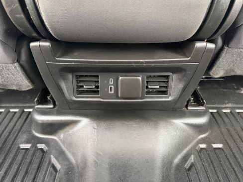 Used 2024 Chevrolet Silverado 2500 LT w/ Convenience Package AWD/4WD image 29