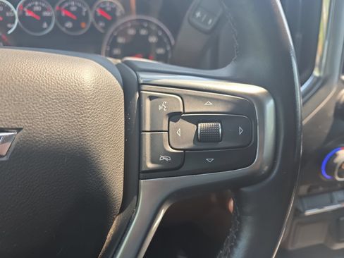 Used 2022 Chevrolet Silverado 1500 RST AWD/4WD image 17