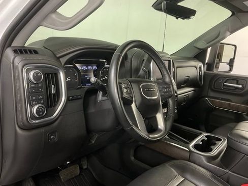Used 2023 GMC Sierra 2500 Denali w/ Denali Ultimate Package image 18